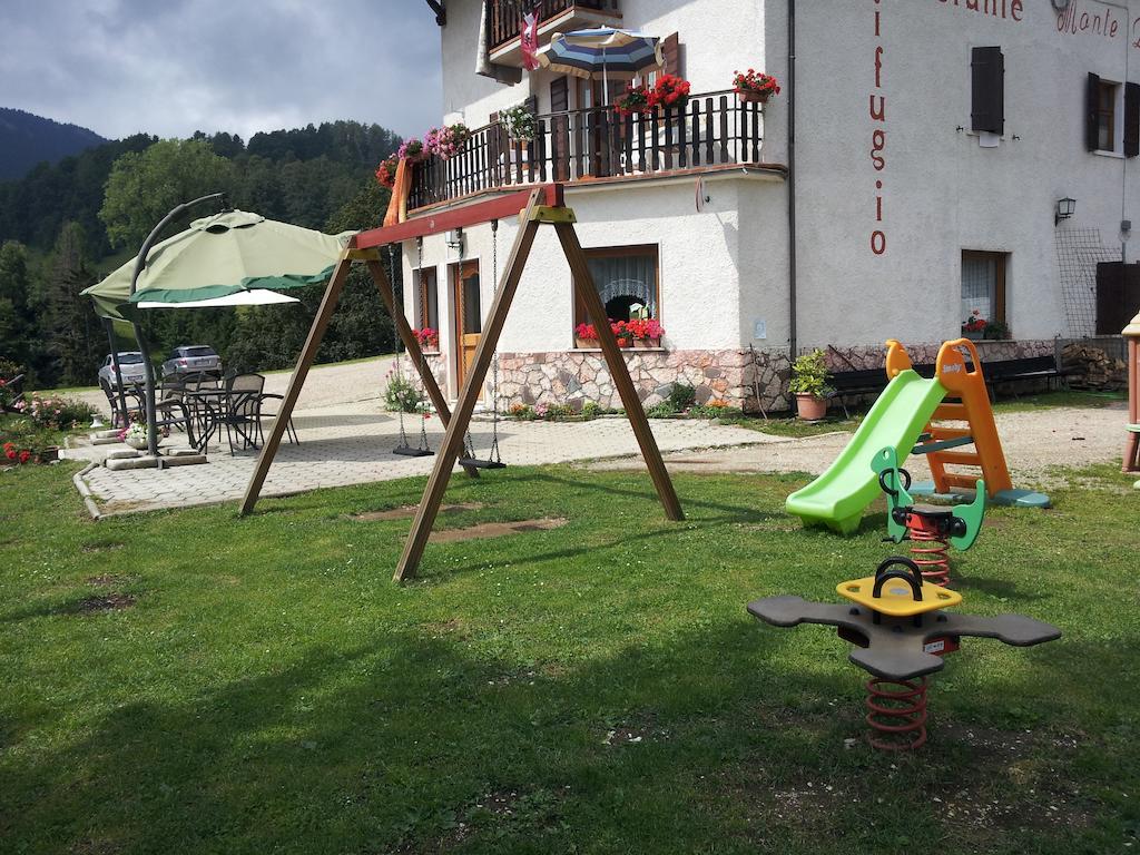 Rifugio Monte Baldo 호텔 아비오 객실 사진