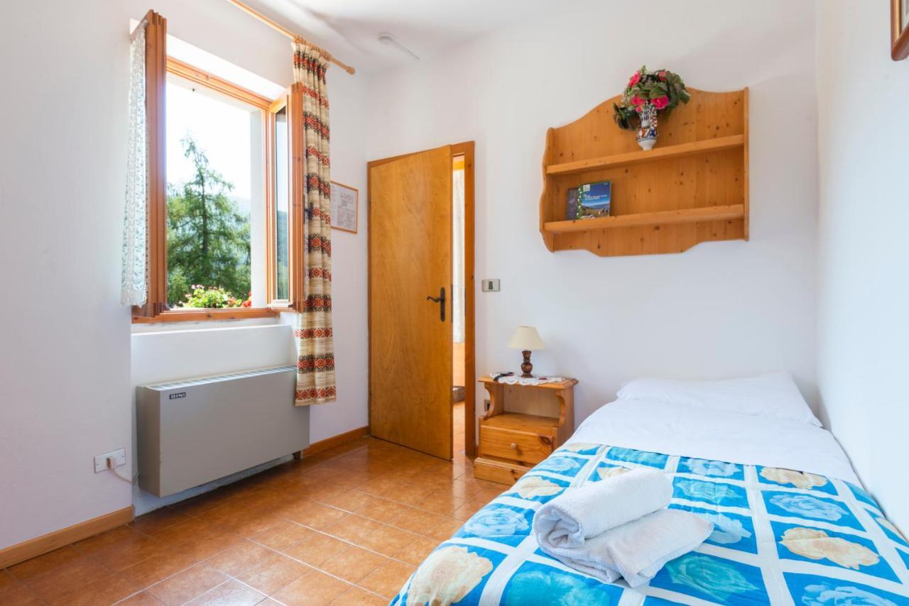 Rifugio Monte Baldo 호텔 아비오 외부 사진